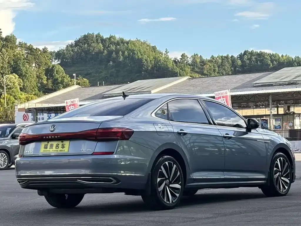 Volkswagen Passat — фото 2