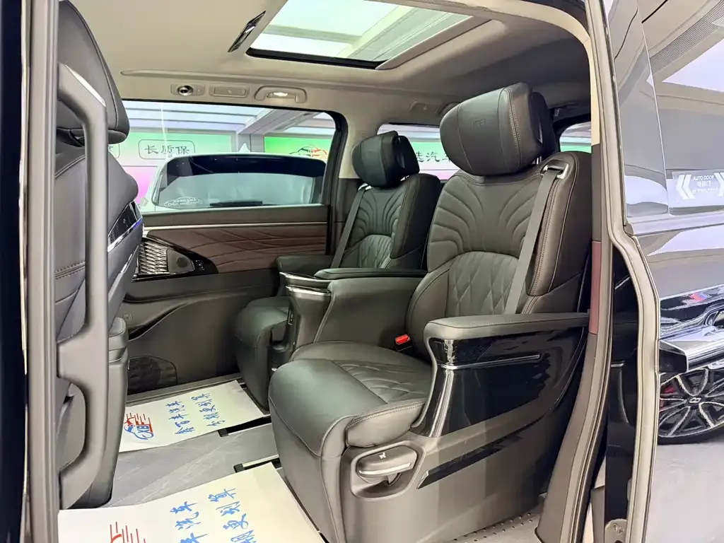 GAC Motor Trumpchi M8 — фото 7