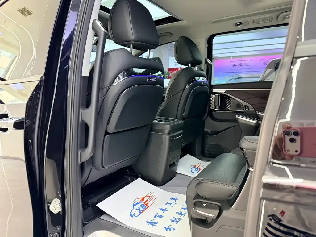 GAC Motor Trumpchi M8 — фото 3