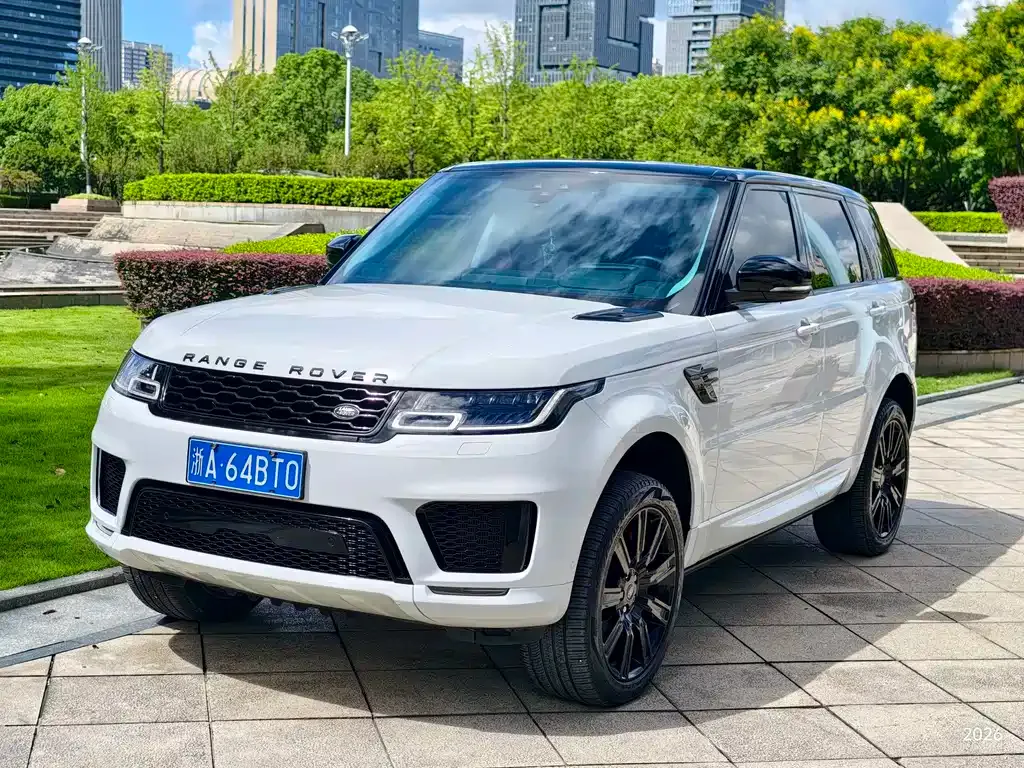 Land Rover Sport — фото 1
