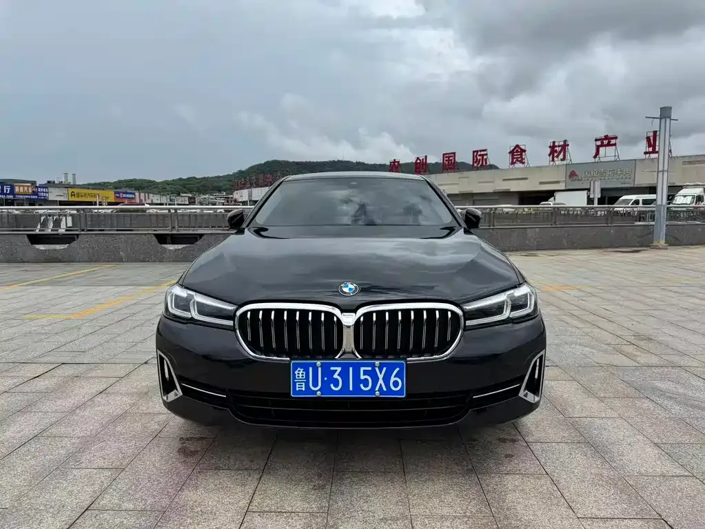 BMW 5 Series — фото 5