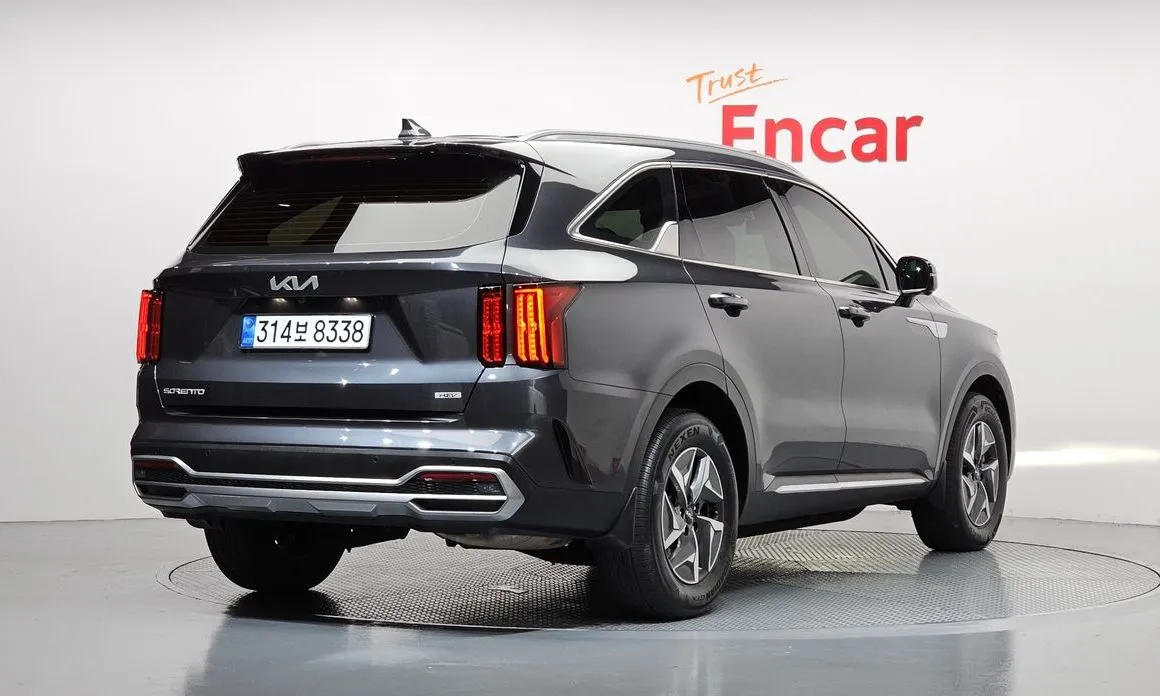 Kia Sorento — фото 7
