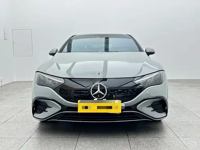 Mercedes-Benz EQE — фото 8