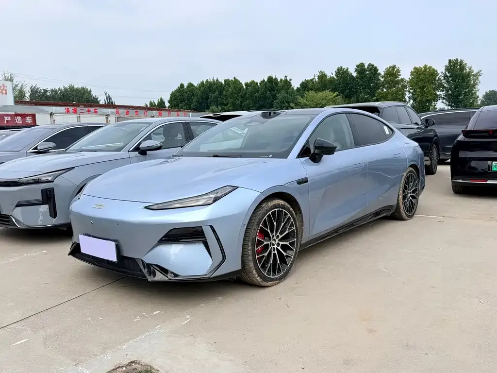 Geely Galaxy E8 — фото 1