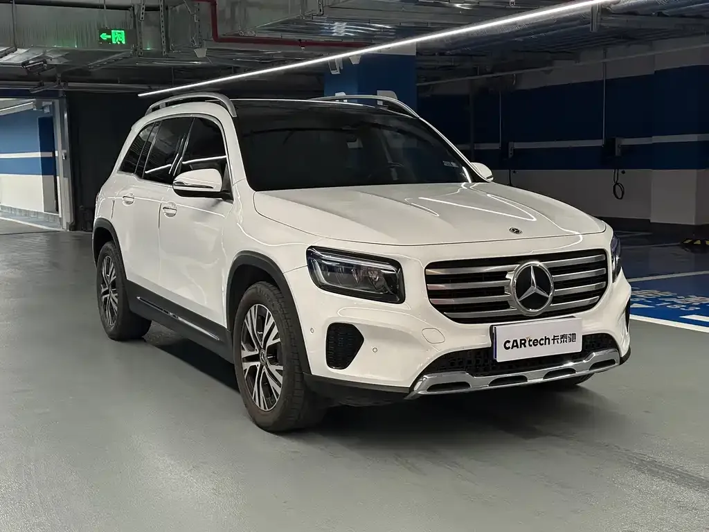 Mercedes-Benz GLB — фото 10
