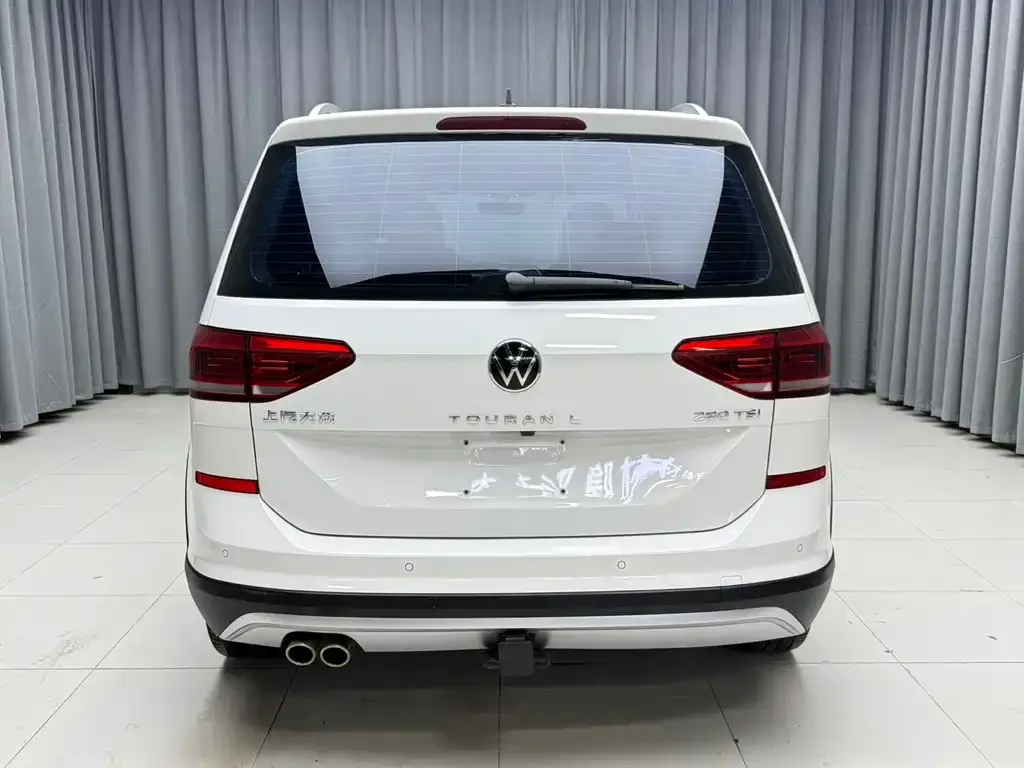 Volkswagen Touran — фото 3