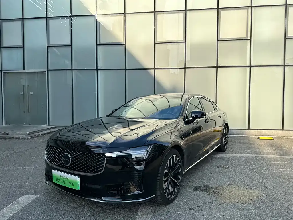 Volvo S90 PHEV — фото 1