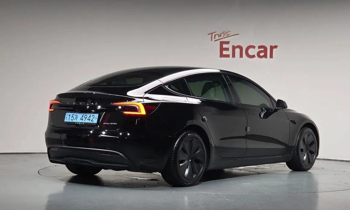 Tesla Model 3 — фото 4