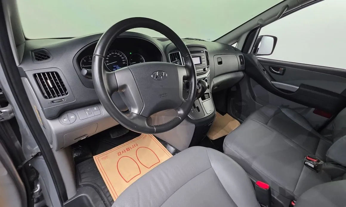 Hyundai Starex — фото 10