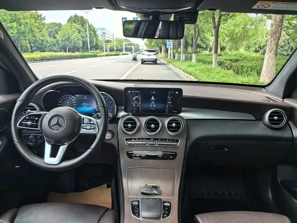 Mercedes-Benz GLC — фото 3