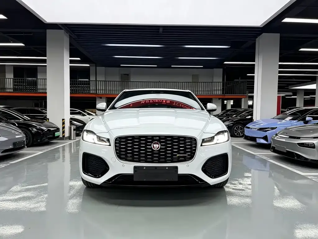 Jaguar XFL — фото 4