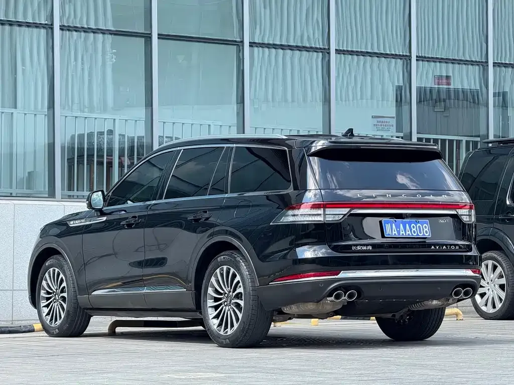 Lincoln Aviator — фото 4