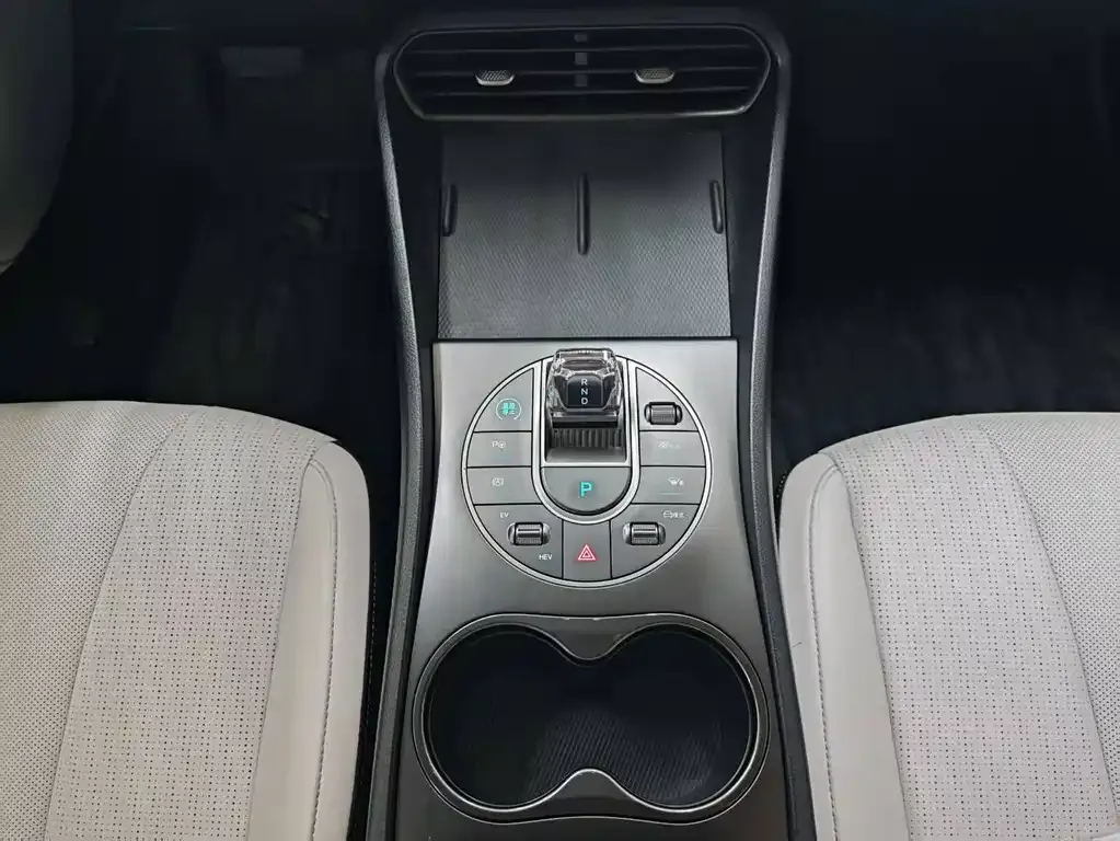 BYD Seal 05 DM-i — фото 4