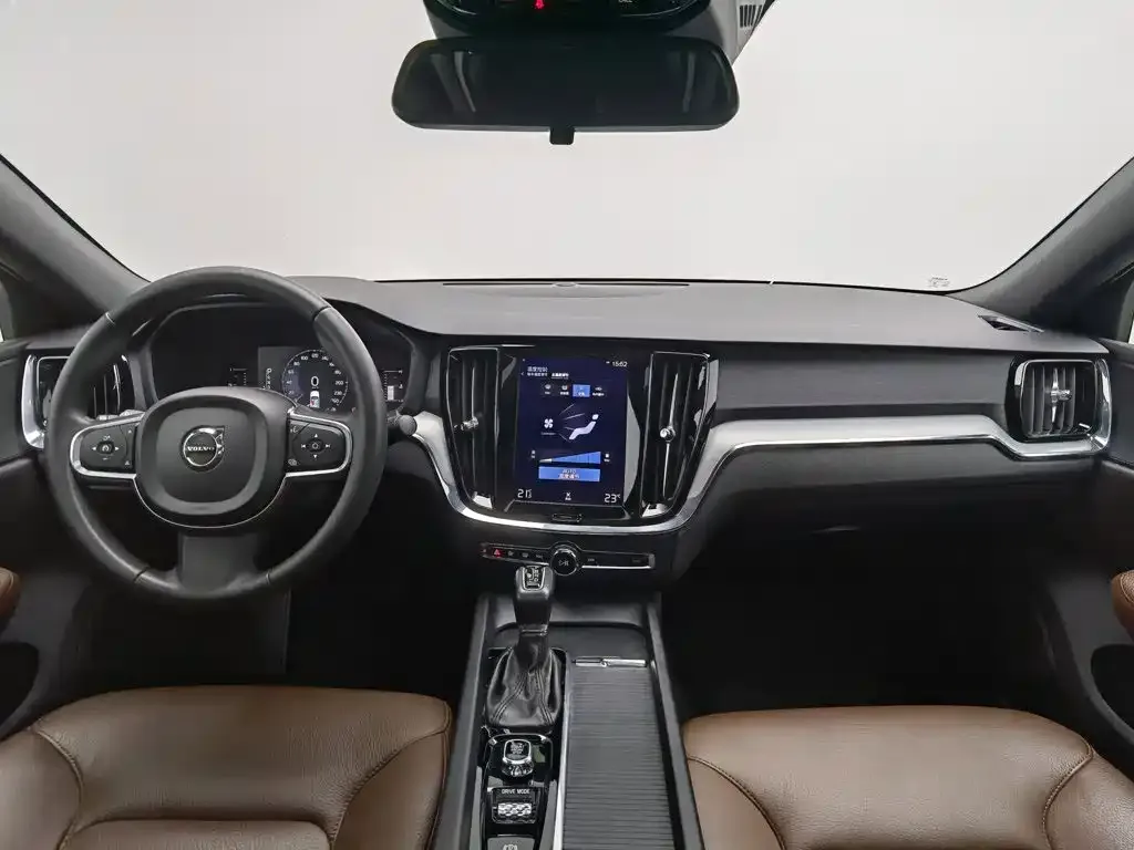 Volvo S60 — фото 4