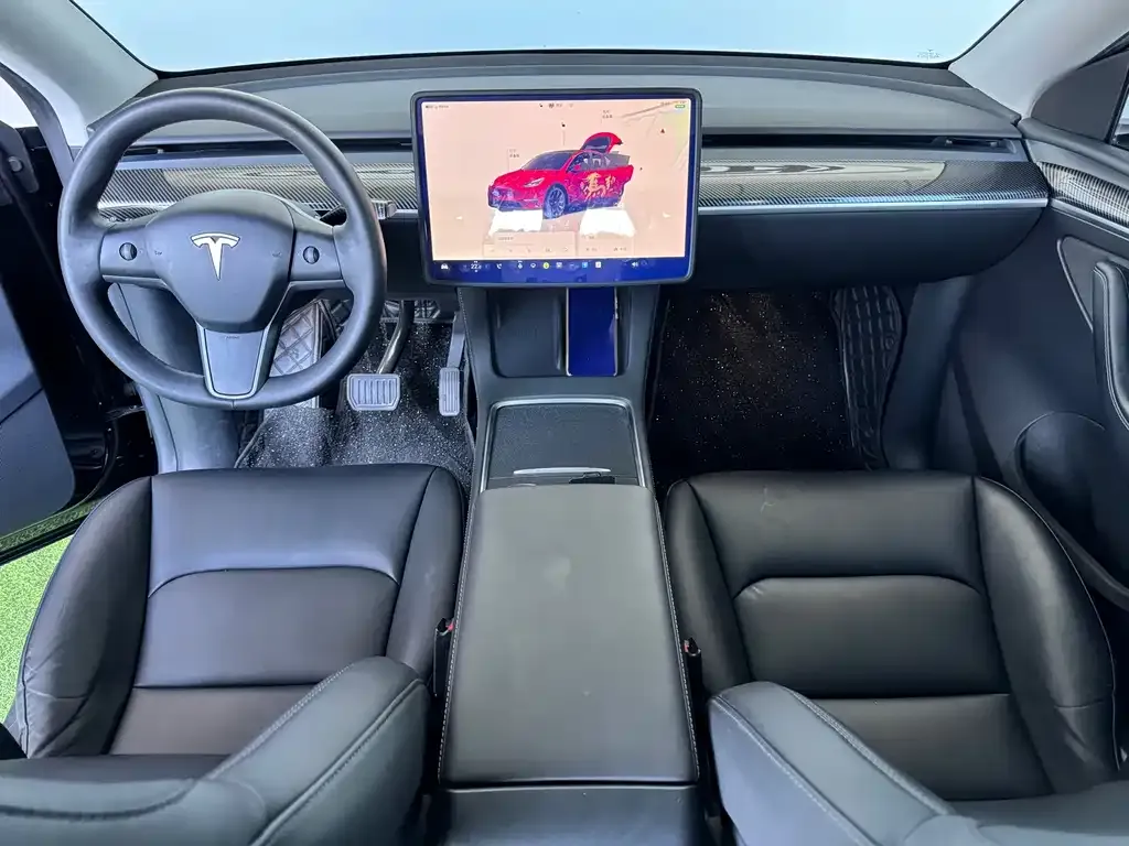 Tesla Model Y — фото 3