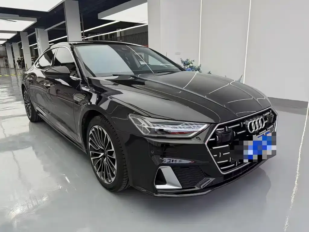 Audi A7L — фото 8
