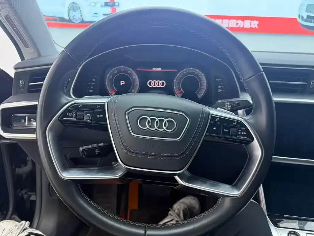 Audi A7L — фото 5