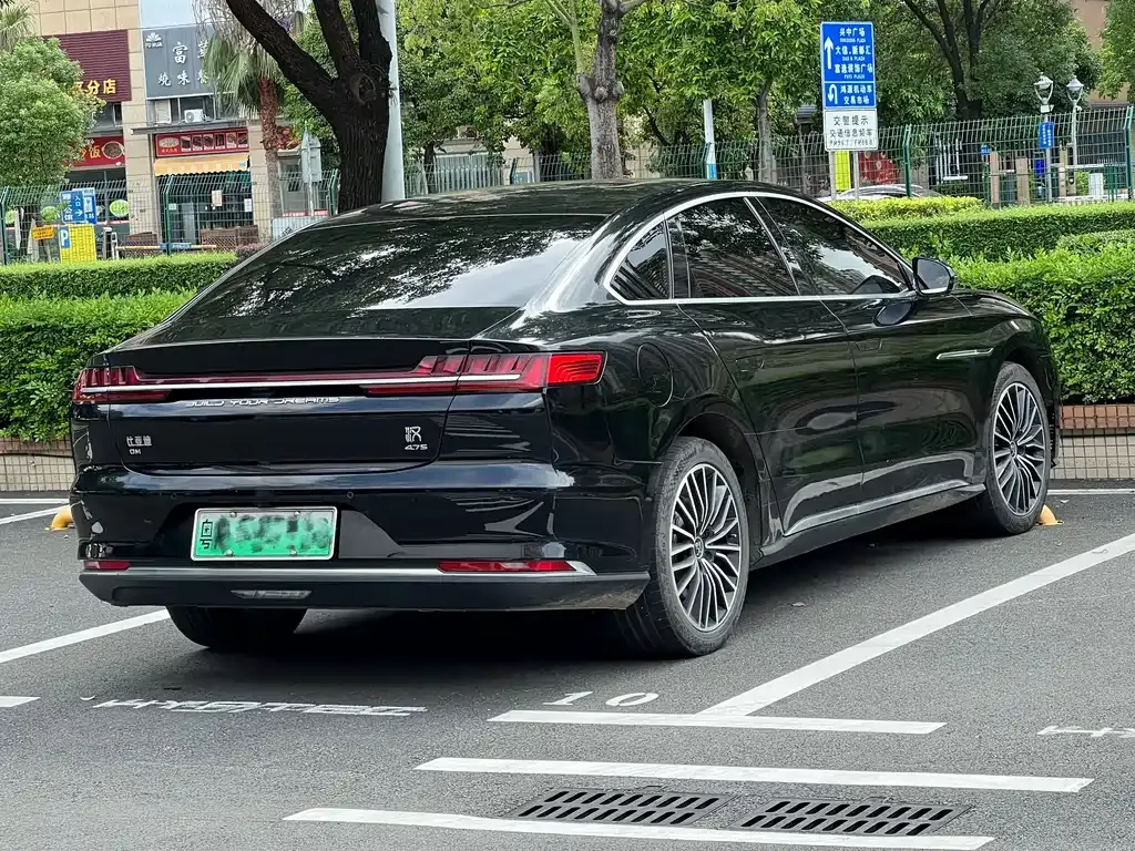BYD Han — фото 4