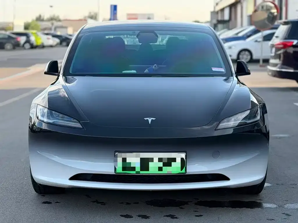 Tesla Model 3 — фото 3