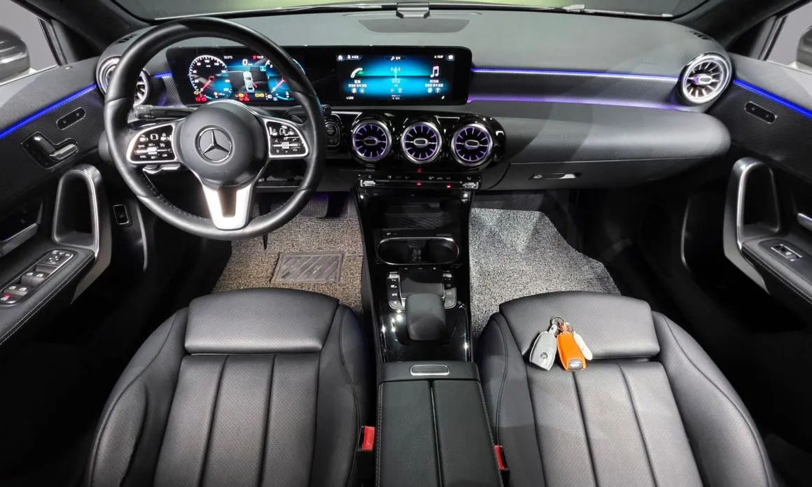 Mercedes-Benz A-Class — фото 10