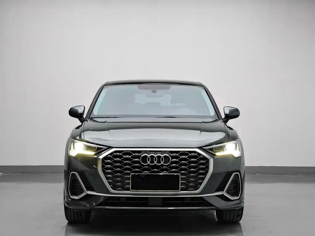 Audi Q3 Sportback — фото 2