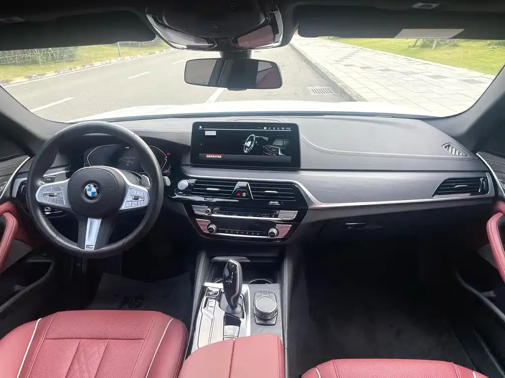 BMW 5 Series — фото 2