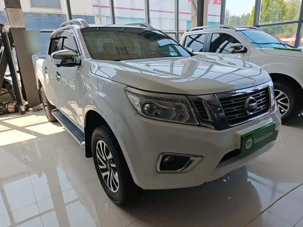 Nissan Navara — фото 4