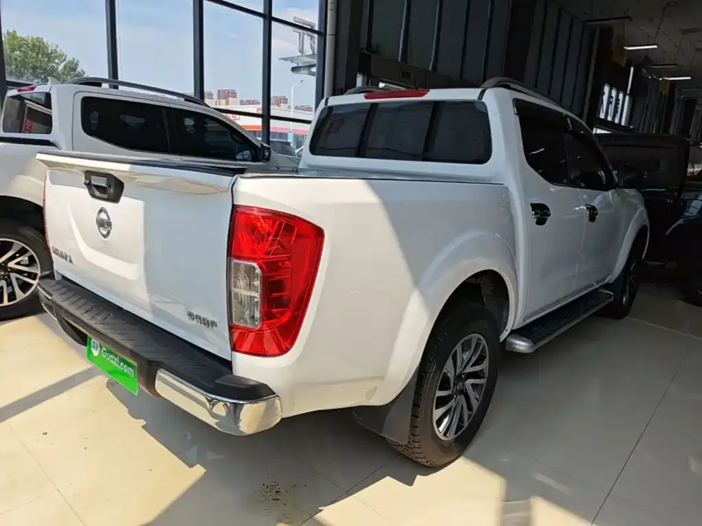 Nissan Navara — фото 3