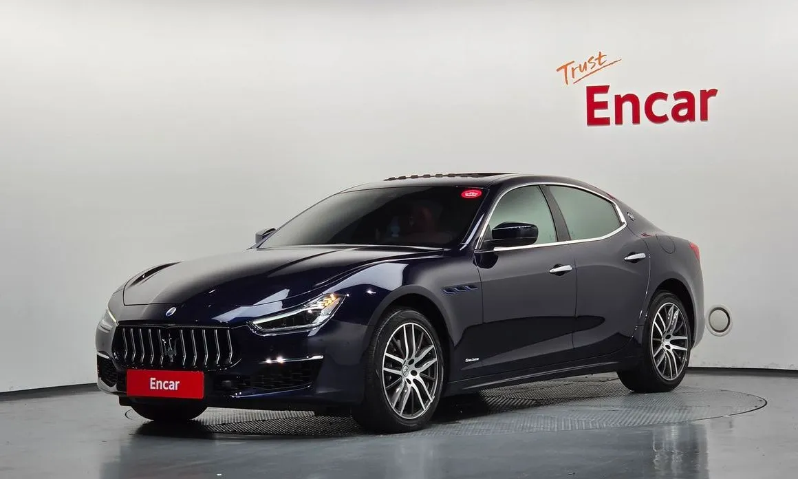 Maserati Ghibli — фото 1
