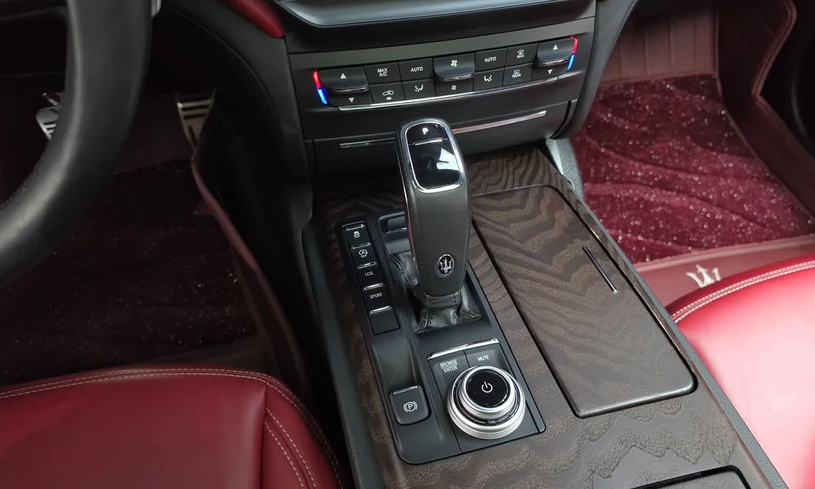 Maserati Ghibli — фото 6