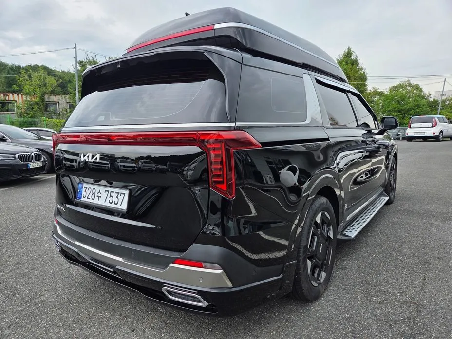 Kia Carnival — фото 10