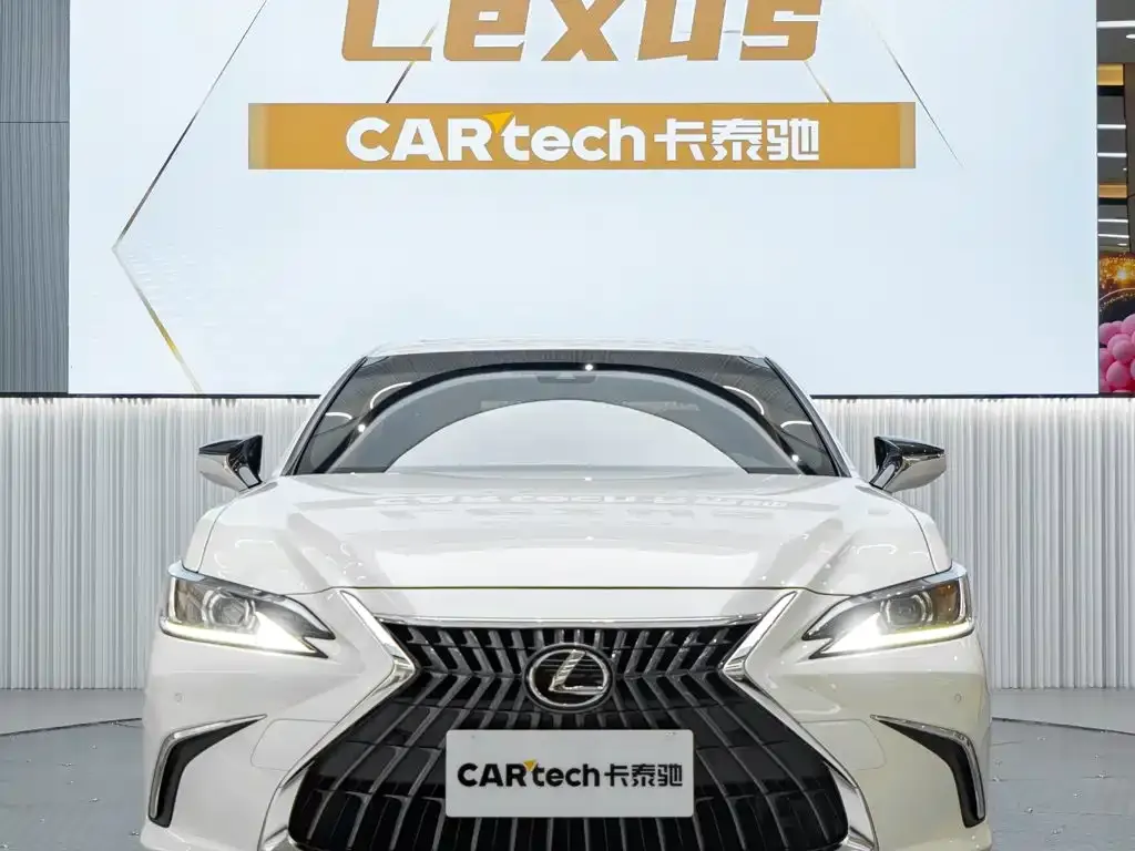 Lexus ES — фото 4