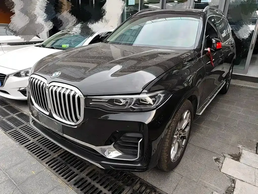 BMW X7 — фото 1