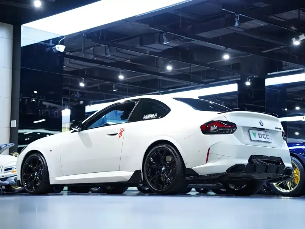 BMW M240i — фото 10
