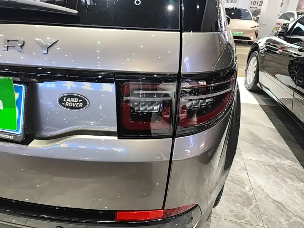 Land Rover Discovery Sport — фото 2