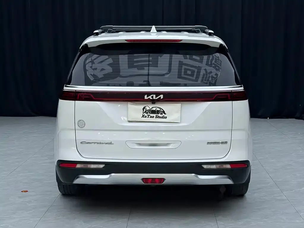 Kia Carnival — фото 2