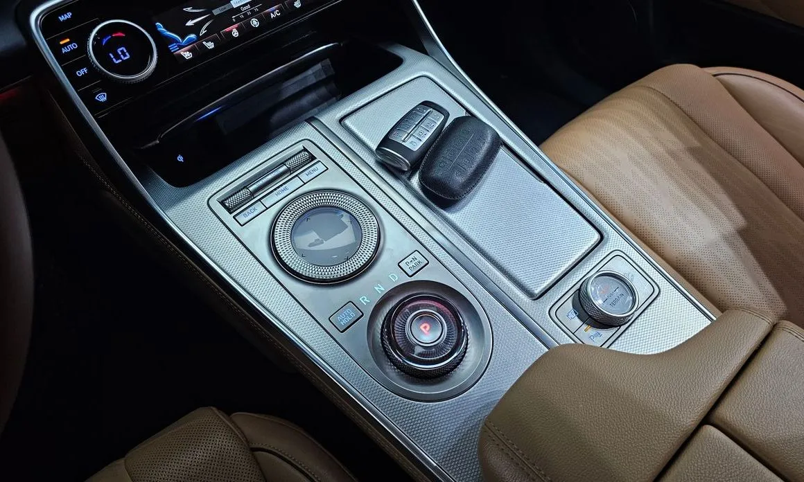 Genesis GV80 — фото 10