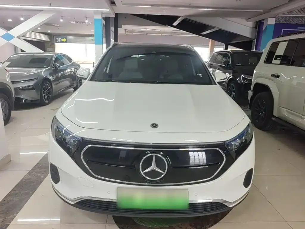 Mercedes-Benz EQA — фото 10