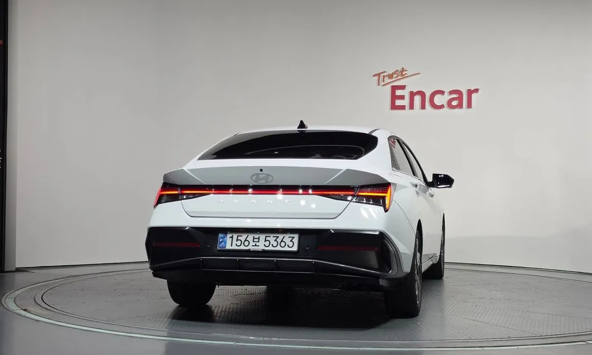 Hyundai AVANTE — фото 2