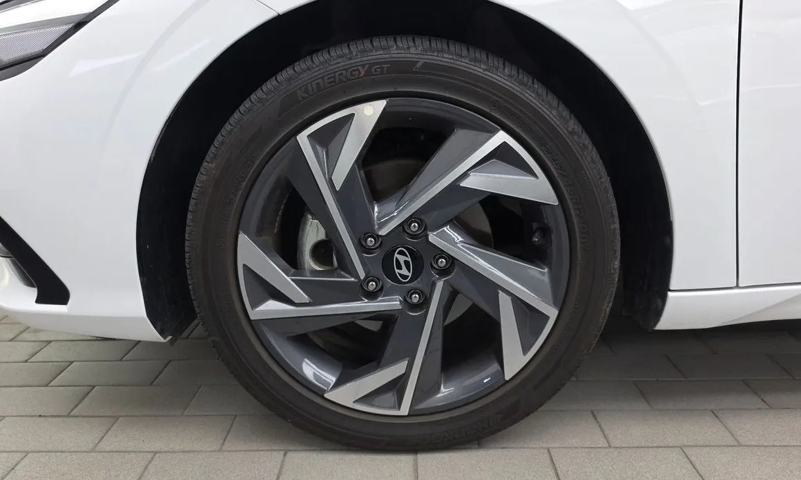 Hyundai AVANTE — фото 9