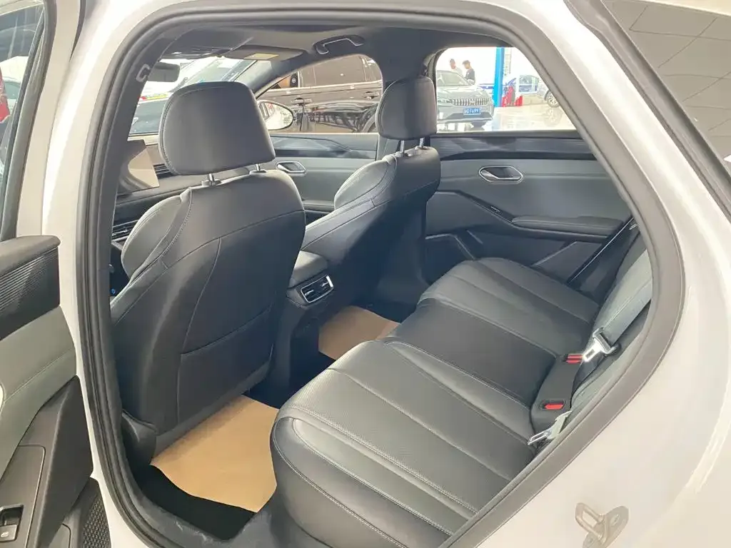 BYD Qin L — фото 4
