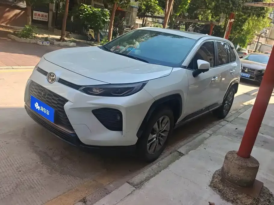 Toyota Wildlander — фото 1