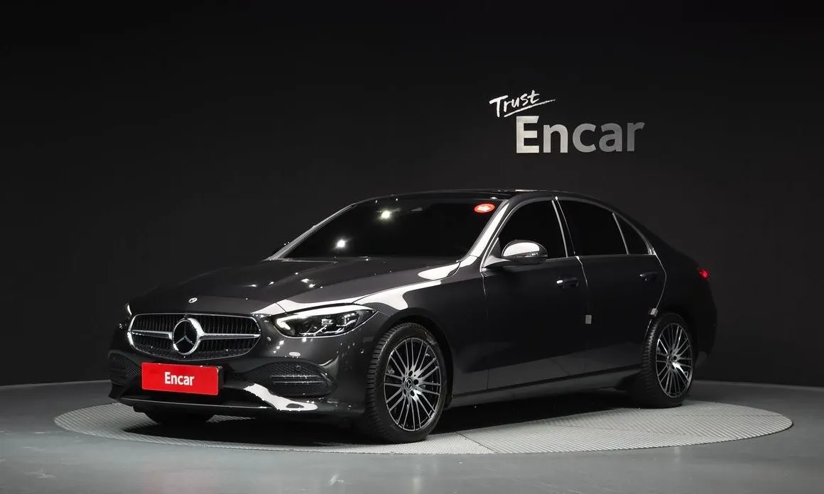 Mercedes-Benz C-Class C300 4MATIC Avantgarde 1