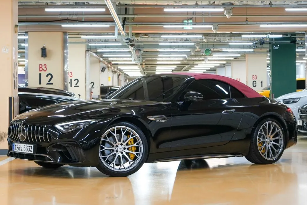 Mercedes-Benz SL-Class AMG SL63 4MATIC+ 1