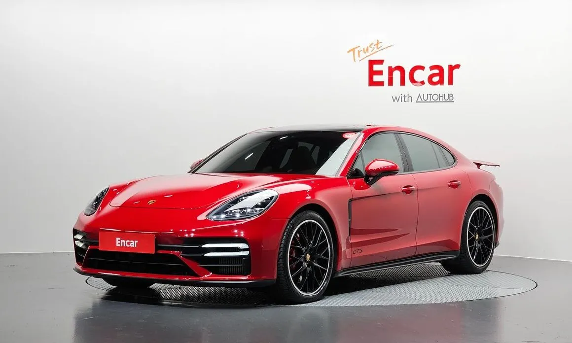 Porsche Panamera 4.0 GTS 1