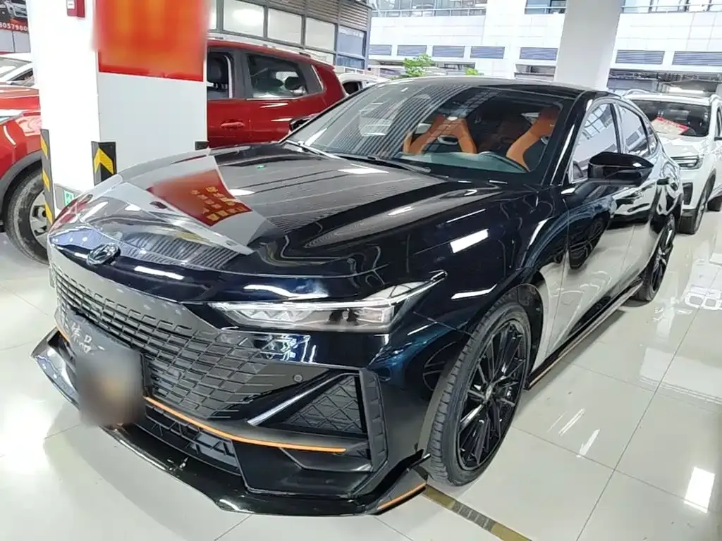Changan UNI-V 1.5T Sport 1