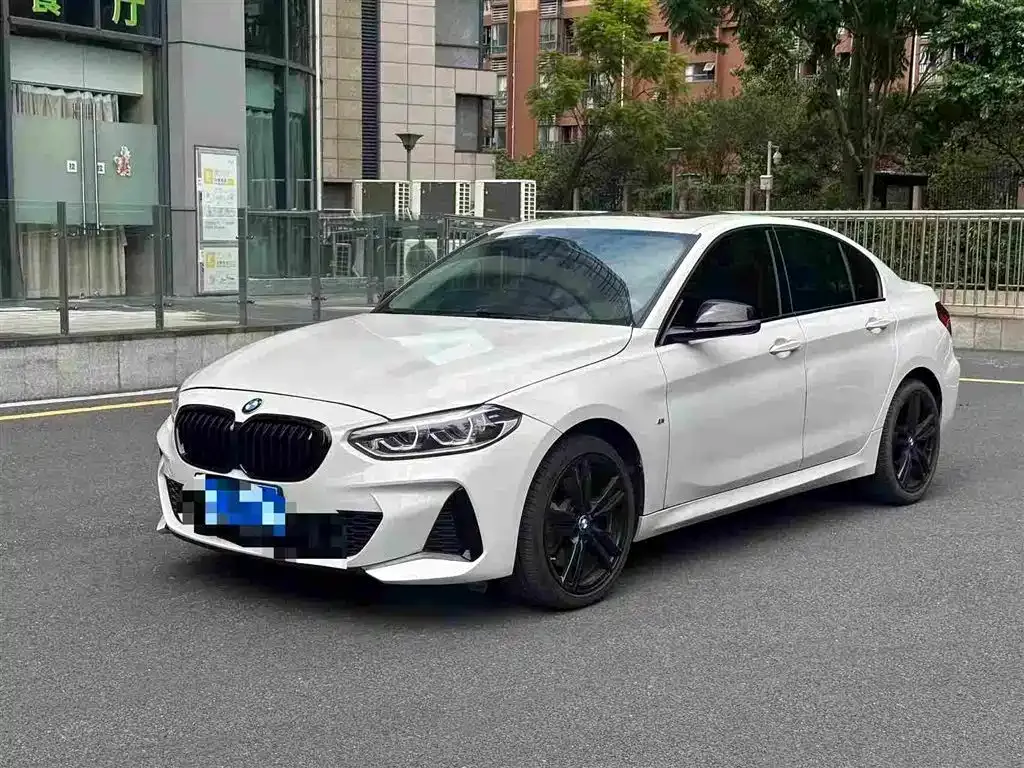 BMW 1 Series 125i M Sport Night 1