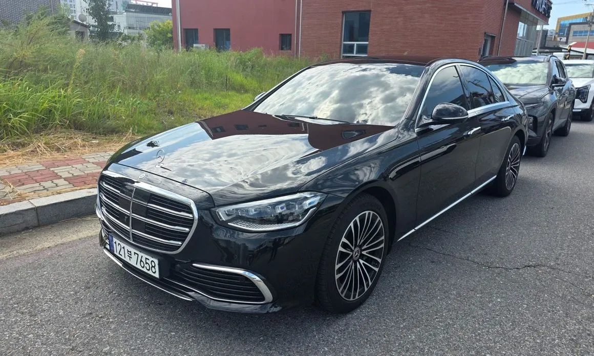 Mercedes-Benz S-Class S350 d 4MATIC 1