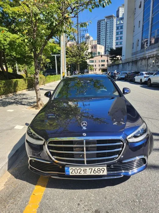 Mercedes-Benz S-Class S350 d 1