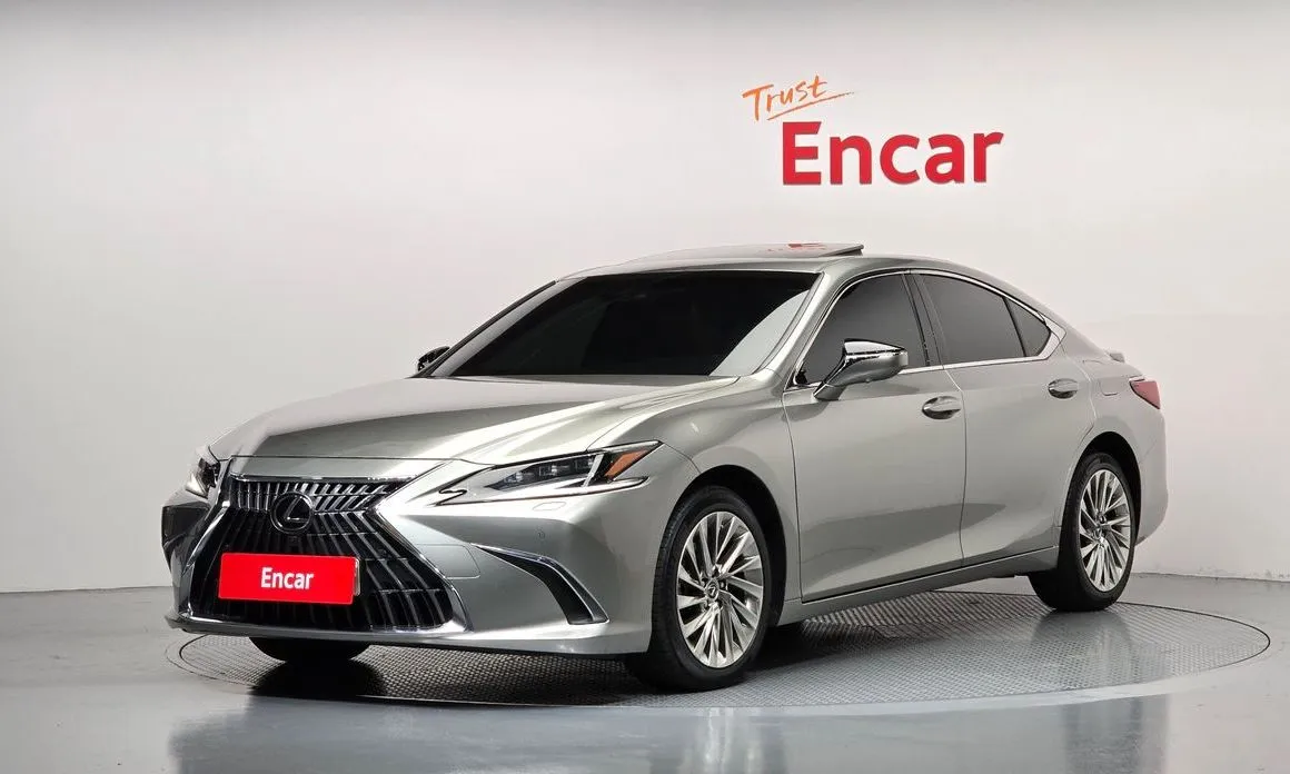 Lexus ES Executive 1